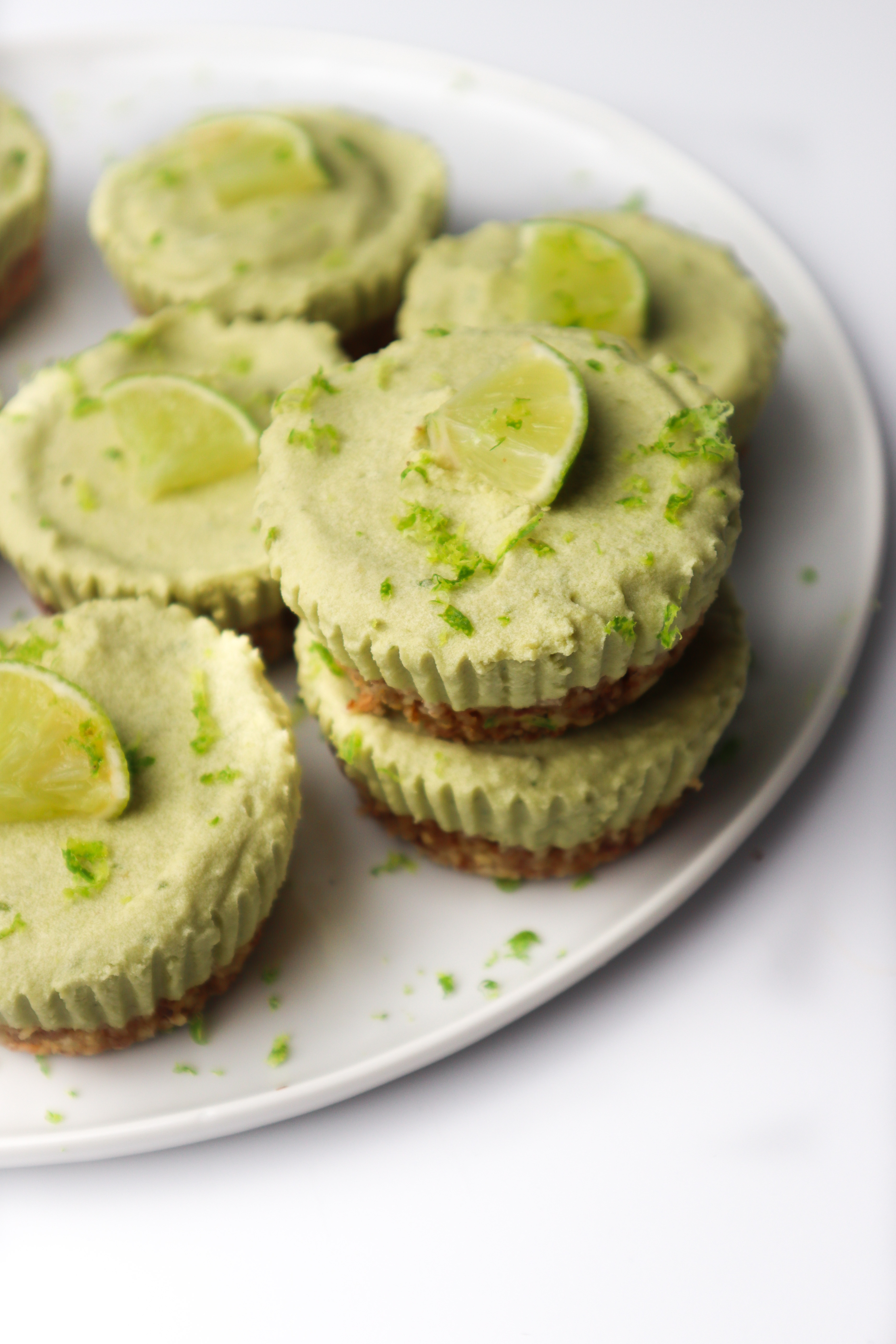 no-bake key lime pies